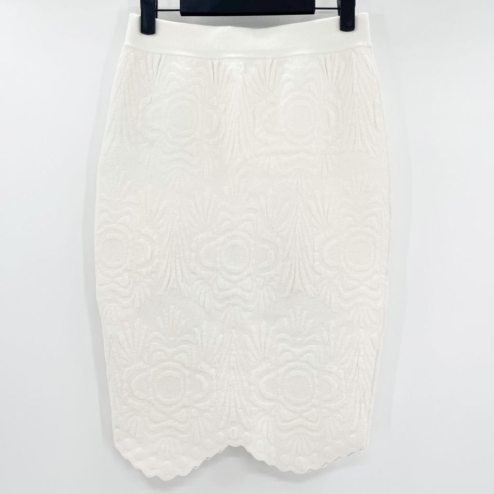 Ronny Kobo Pencil Skirt Women's Size M White‎ Floral Embossed Scallop Hem